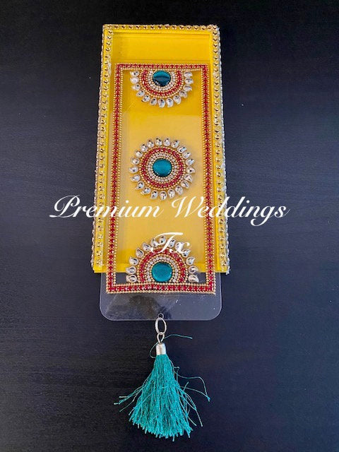 Yellow Acrylic Money Envelopes - 1Ct - Premium Weddings TX