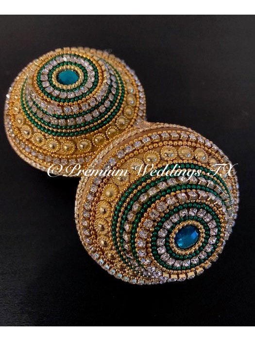 Green Beaded Embellished Sapatia - 2Ct - Premium Weddings TX