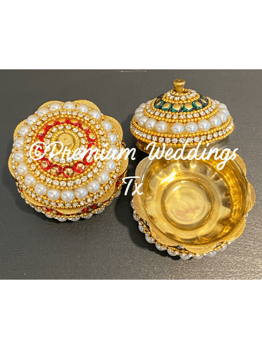 Red & Green Pearl Sindoor Box - Large - Premium Weddings TX