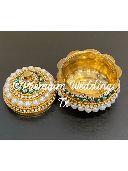 Red & Green Pearl Sindoor Box - Large - Premium Weddings TX