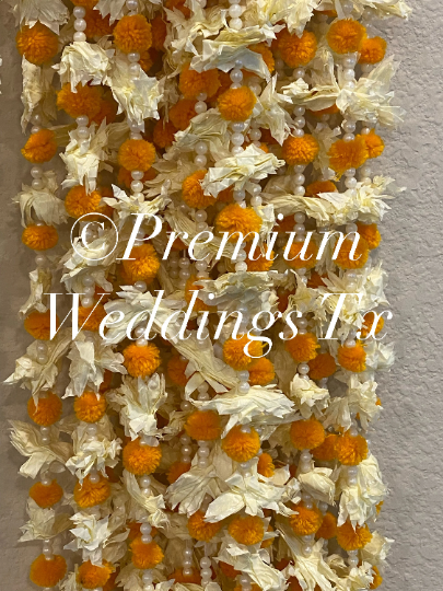 Eco-Friendly Daisy Flower Backdrop Garlands - Premium Weddings TX