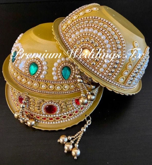 Handmade Gold Decorative Bowls, Gold bowls, Gold decorative bowls, Shaadi Decor, shaadi, puja accessories, pithi, mehndi decor, Mehndi Bowls, Haldi Bowls, Haldi Accessories, Haldi, Dholki Decor, Decorative Bowls