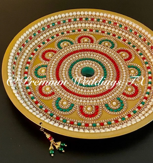 Gold Multi Stone Flower Mandala Thaali, Mehndi Thaal, Mehndi Plates, Mehndi Thaali, Puja Thaali, Mehndi Decor, Mehndi, Haldi, Haldi Decor, Shaadi Decor, Shagun, Home Decor, Indian Wedding, Punjabi Wedding, Pakistani Wedding, Centerpiece Decor, Wedding Decor, Pearl Gold Embellished Thaali, Red Thaali, Embellished Thaali, Embellished Thaals, Thaali, Mehndi Thaals, Thaals