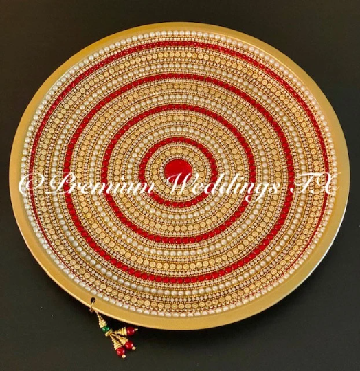 Gold Red Pearl Spiral Mehndi Thaali, Mehndi Thaal, Mehndi Plates, Mehndi Thaali, Puja Thaali, Mehndi Decor, Mehndi, Haldi, Haldi Decor, Shaadi Decor, Shagun, Home Decor, Indian Wedding, Punjabi Wedding, Pakistani Wedding, Centerpiece Decor, Wedding Decor, Pearl Gold Embellished Thaali, Red Thaali, Embellished Thaali, Embellished Thaals, Thaali, Mehndi Thaals, Thaals