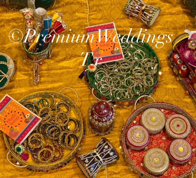 Mayoon Spreader - Yellow | Green | Red - Premium Weddings TX