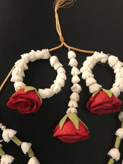 Red Rose Necklace Gajra Set