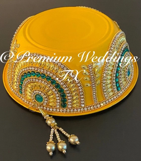 Handmade Yellow Decorative Bowls, Yellow bowls, Yellow decorative bowls, Shaadi Decor, shaadi, puja accessories, pithi, mehndi decor, Mehndi Bowls, Haldi Bowls, Haldi Accessories, Haldi, Dholki Decor, Decorative Bowls