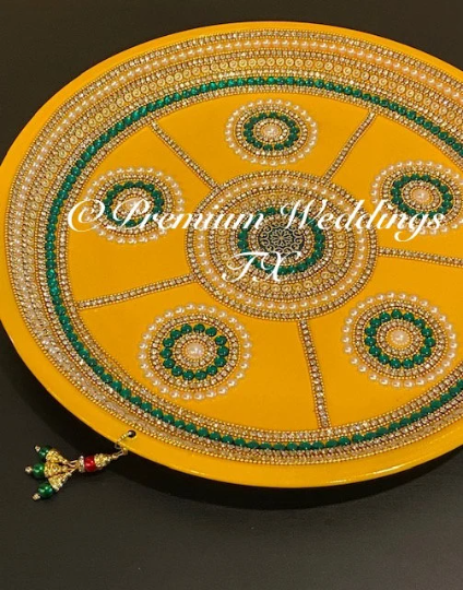 Yellow Green Mandala Thaali, Mehndi Thaal, Mehndi Plates, Mehndi Thaali, Puja Thaali, Mehndi Decor, Mehndi, Haldi, Haldi Decor, Shaadi Decor, Shagun, Home Decor, Indian Wedding, Punjabi Wedding, Pakistani Wedding, Centerpiece Decor, Wedding Decor, Pearl Gold Embellished Thaali, Red Thaali, Embellished Thaali, Embellished Thaals, Thaali, Mehndi Thaals, Thaals