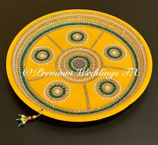 Yellow Green Mandala Thaali, Mehndi Thaal, Mehndi Plates, Mehndi Thaali, Puja Thaali, Mehndi Decor, Mehndi, Haldi, Haldi Decor, Shaadi Decor, Shagun, Home Decor, Indian Wedding, Punjabi Wedding, Pakistani Wedding, Centerpiece Decor, Wedding Decor, Pearl Gold Embellished Thaali, Red Thaali, Embellished Thaali, Embellished Thaals, Thaali, Mehndi Thaals, Thaals