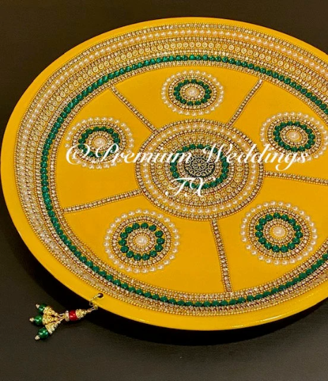 Yellow Green Mandala Thaali, Mehndi Thaal, Mehndi Plates, Mehndi Thaali, Puja Thaali, Mehndi Decor, Mehndi, Haldi, Haldi Decor, Shaadi Decor, Shagun, Home Decor, Indian Wedding, Punjabi Wedding, Pakistani Wedding, Centerpiece Decor, Wedding Decor, Pearl Gold Embellished Thaali, Red Thaali, Embellished Thaali, Embellished Thaals, Thaali, Mehndi Thaals, Thaals