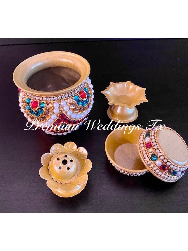 Gold Puja Thaali Set, Puja Thaali Set, Henna Thaali, Thaali, Haldi Decor, Haldi Accessories, Shagun Thaali, Karwa Chauth, Puja Thaali, Diwali Decor, Mehndi Thaali, Lohri Decor, Diwali Accessories, Janmashtami Decor, Navratri Decor