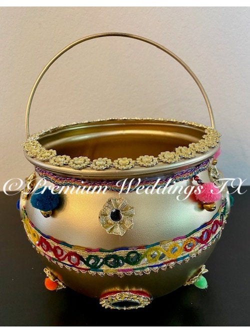 Gold Flower Baskets - 1 Basket - Premium Weddings TX