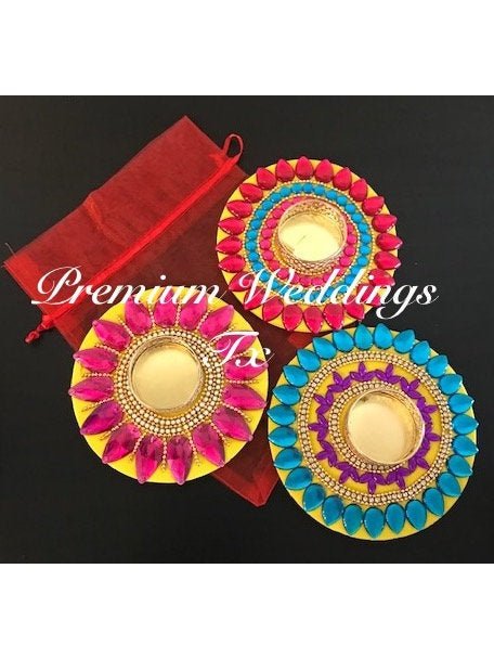 4 Floating Diyas