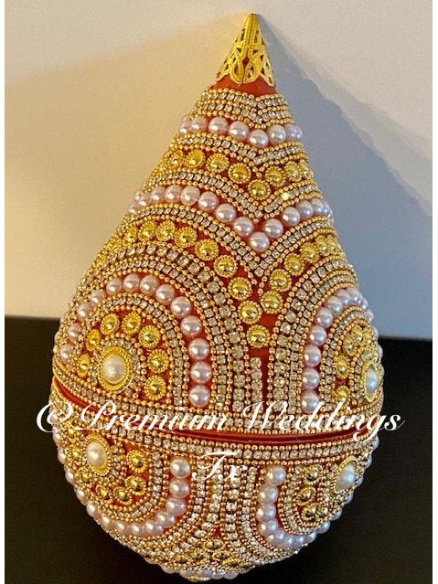 Pearl & Gold Coconut Cover - Premium Weddings TX